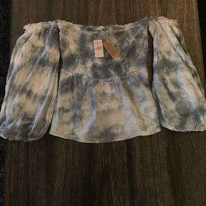 Off shoulder American Eagle top